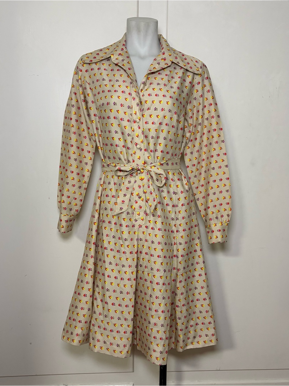 Vintage 70s Tan Ditzy Neon Floral Dog Ear Collar Long Sleeve Button Up Shirt Dre